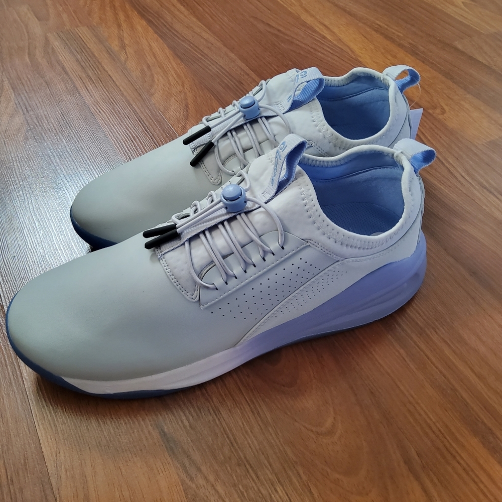 CLOVE Men's Healthcare Sneakers Size 13 NWOB Icy Blue